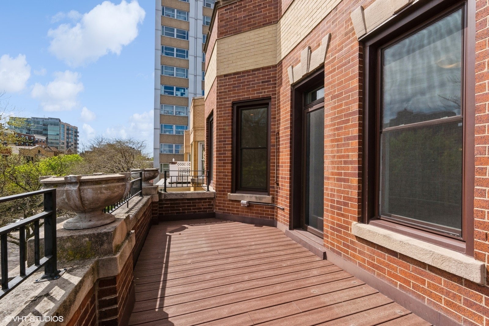 900 W Lakeside Place Unit: 6