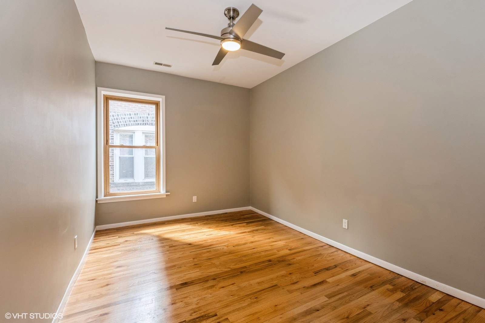 900 W Lakeside Place Unit: 6