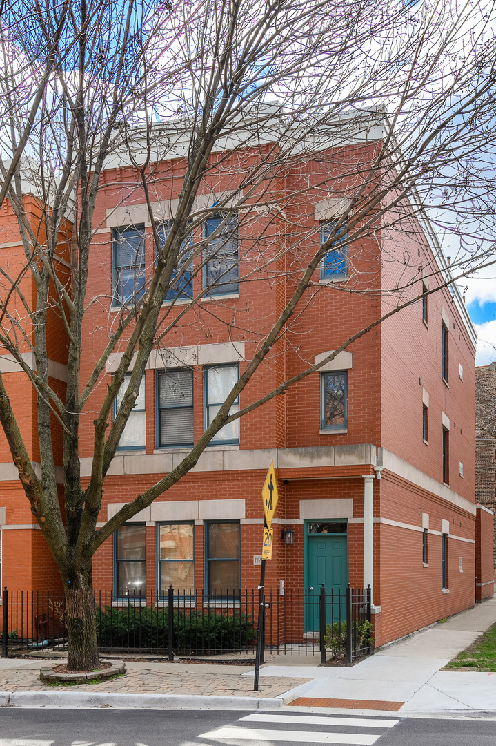 1359 W Fillmore Street Unit: A