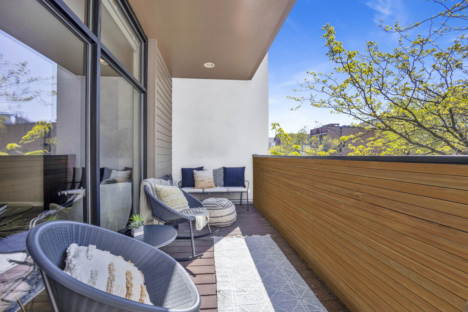 1902 W Armitage Avenue Unit: 2