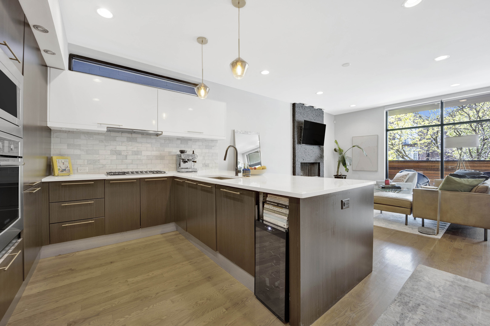 1902 W Armitage Avenue Unit: 2