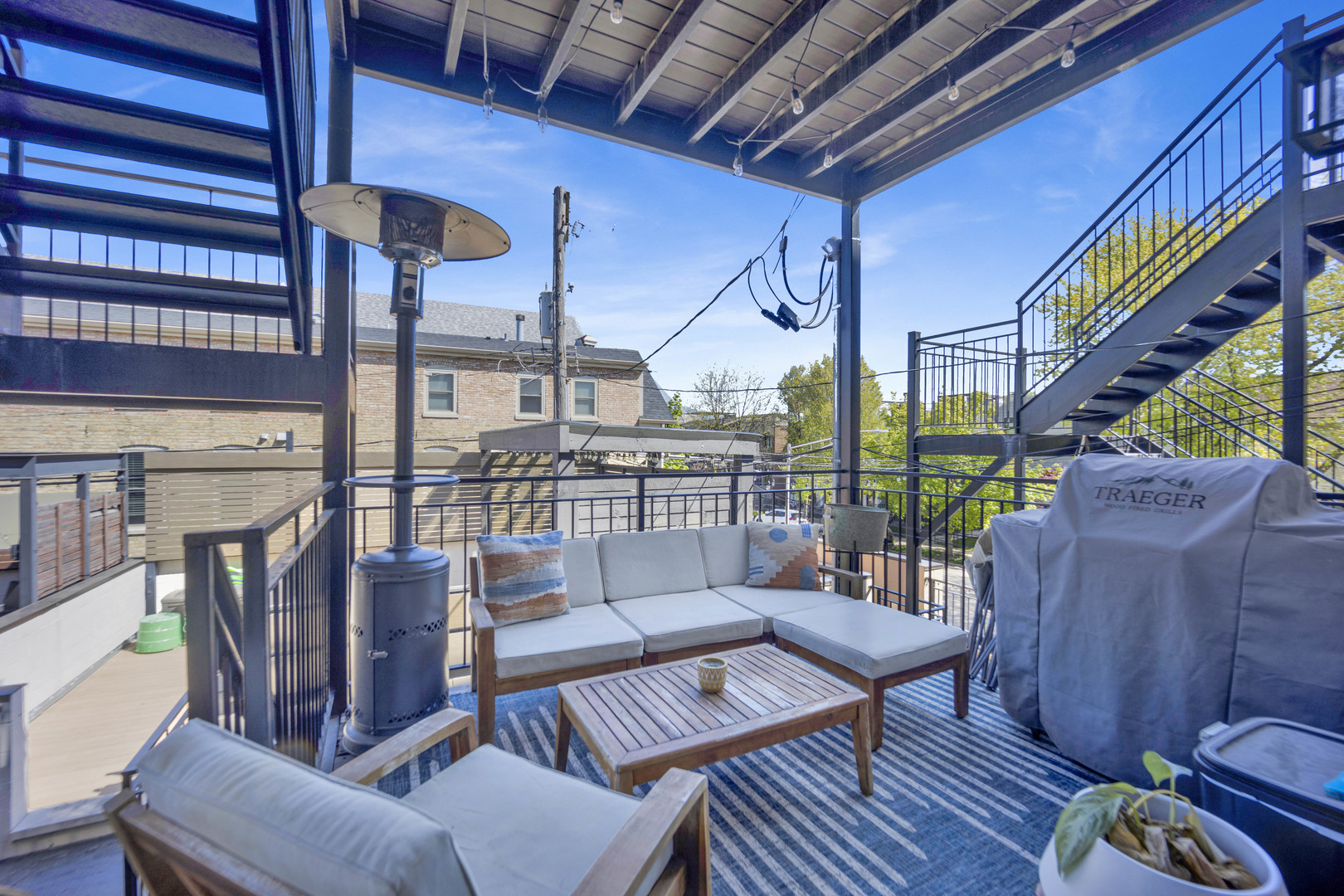 1902 W Armitage Avenue Unit: 2