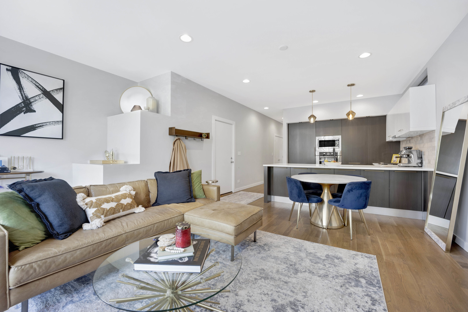 1902 W Armitage Avenue Unit: 2