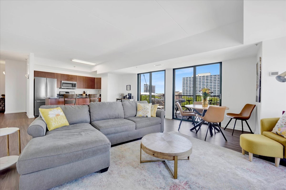 4848 N Sheridan Road Unit: 705