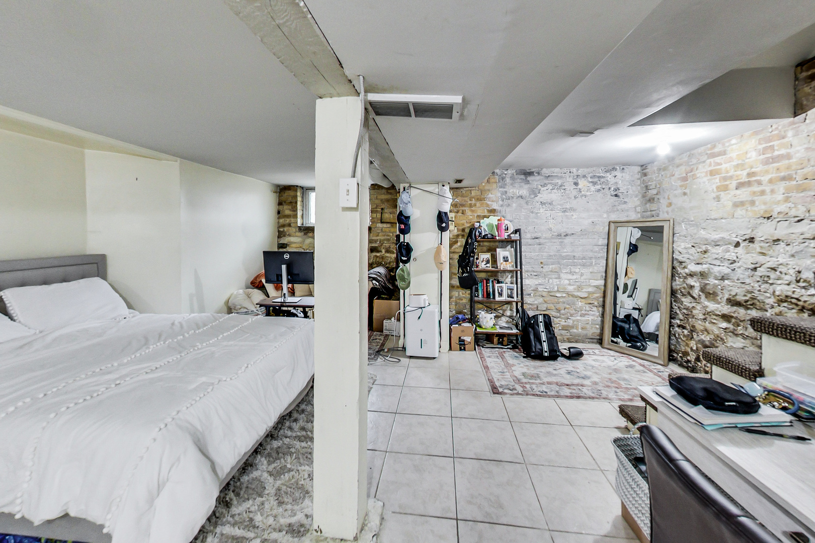 1948 N Cleveland Avenue Unit: 1