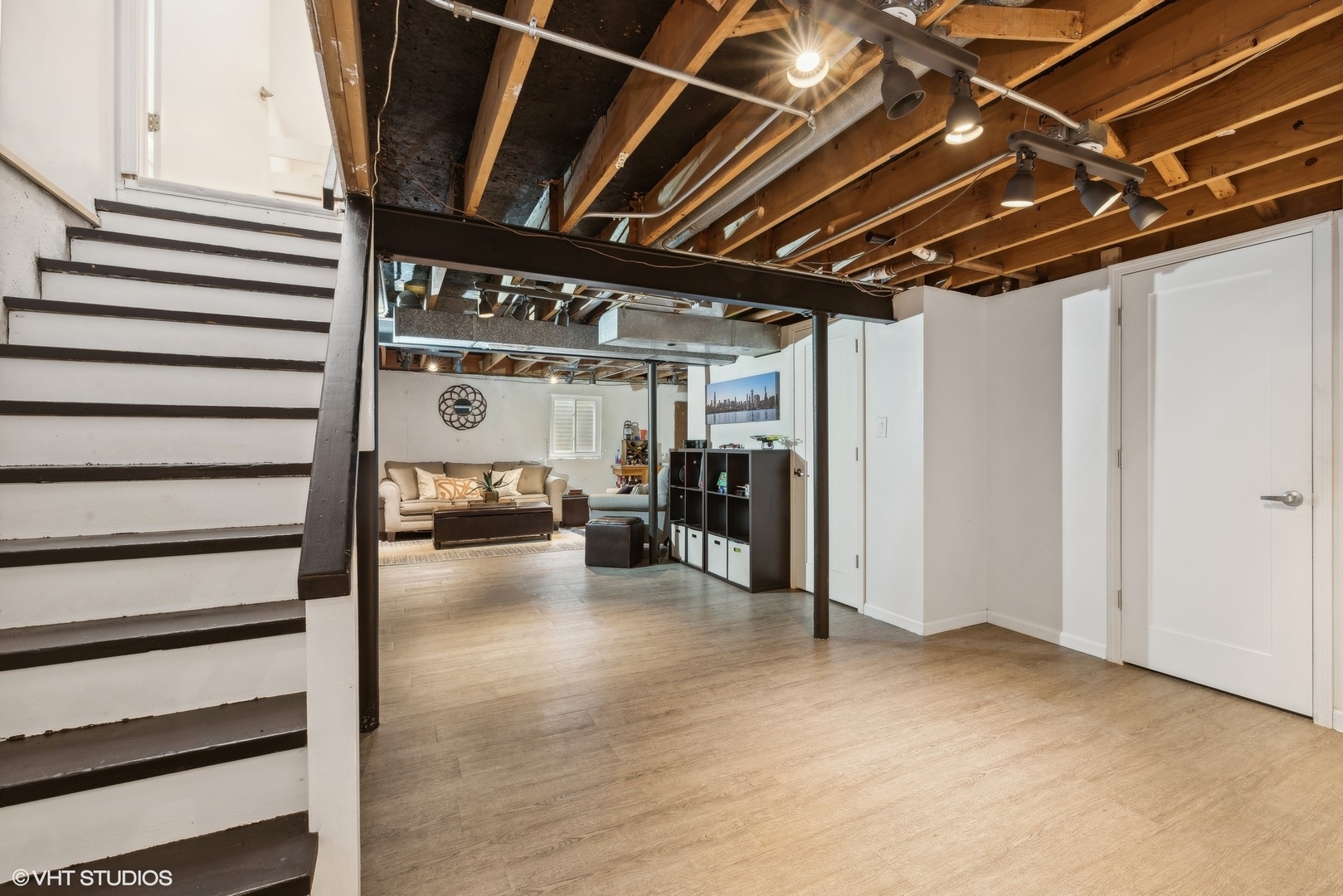 4647 N Kenmore Avenue Unit: B