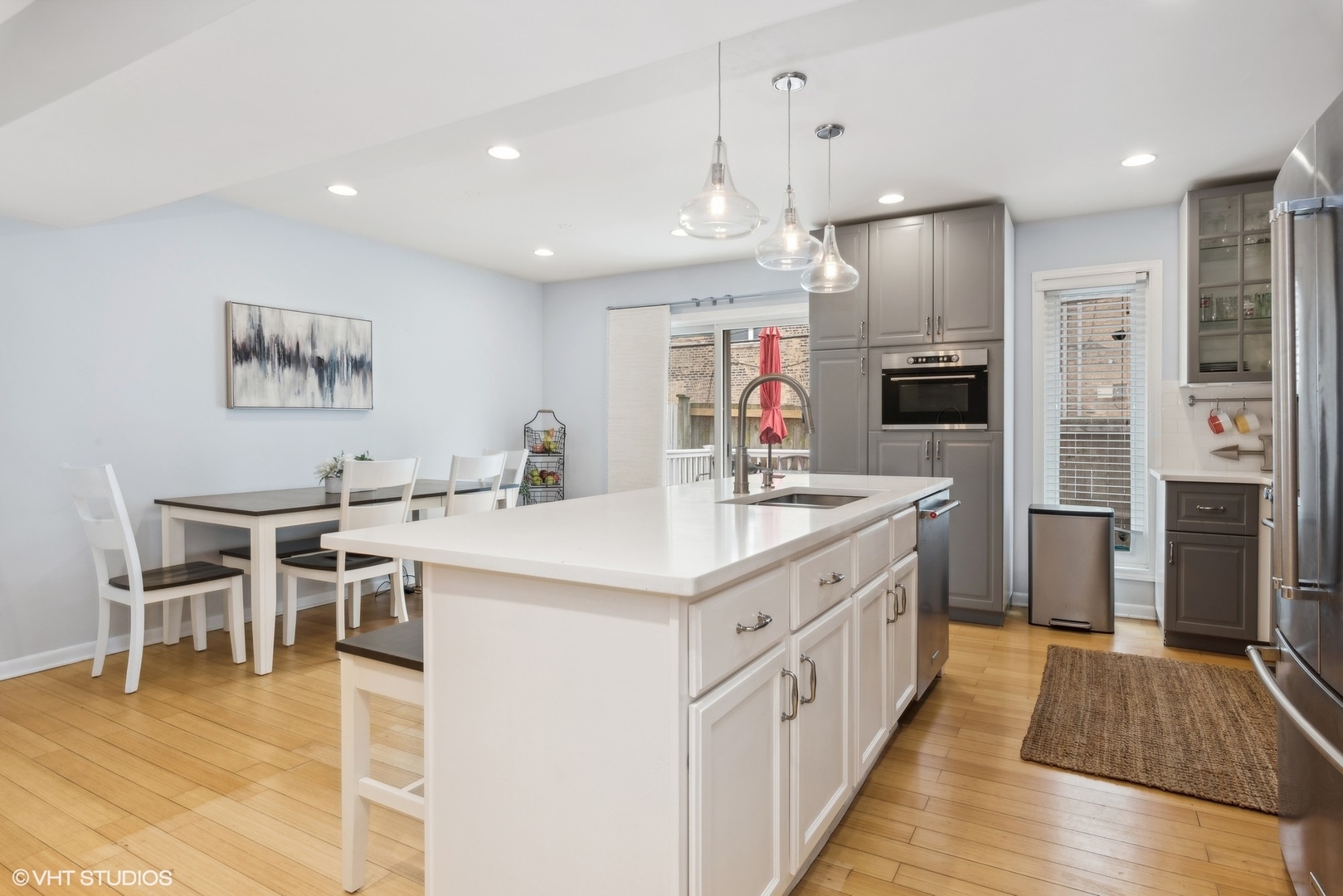 4647 N Kenmore Avenue Unit: B