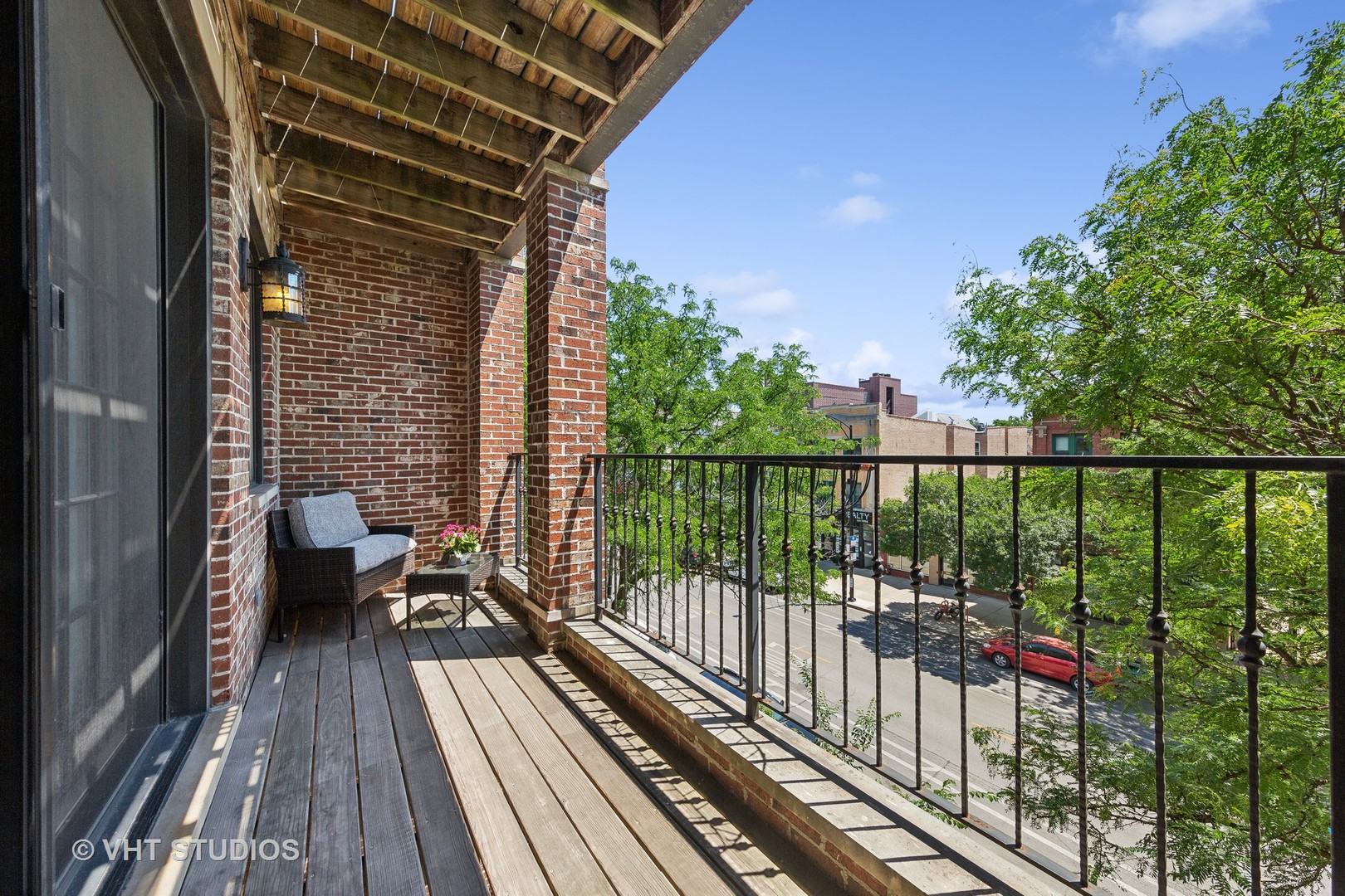 2136 W DIVISION Street Unit: 3