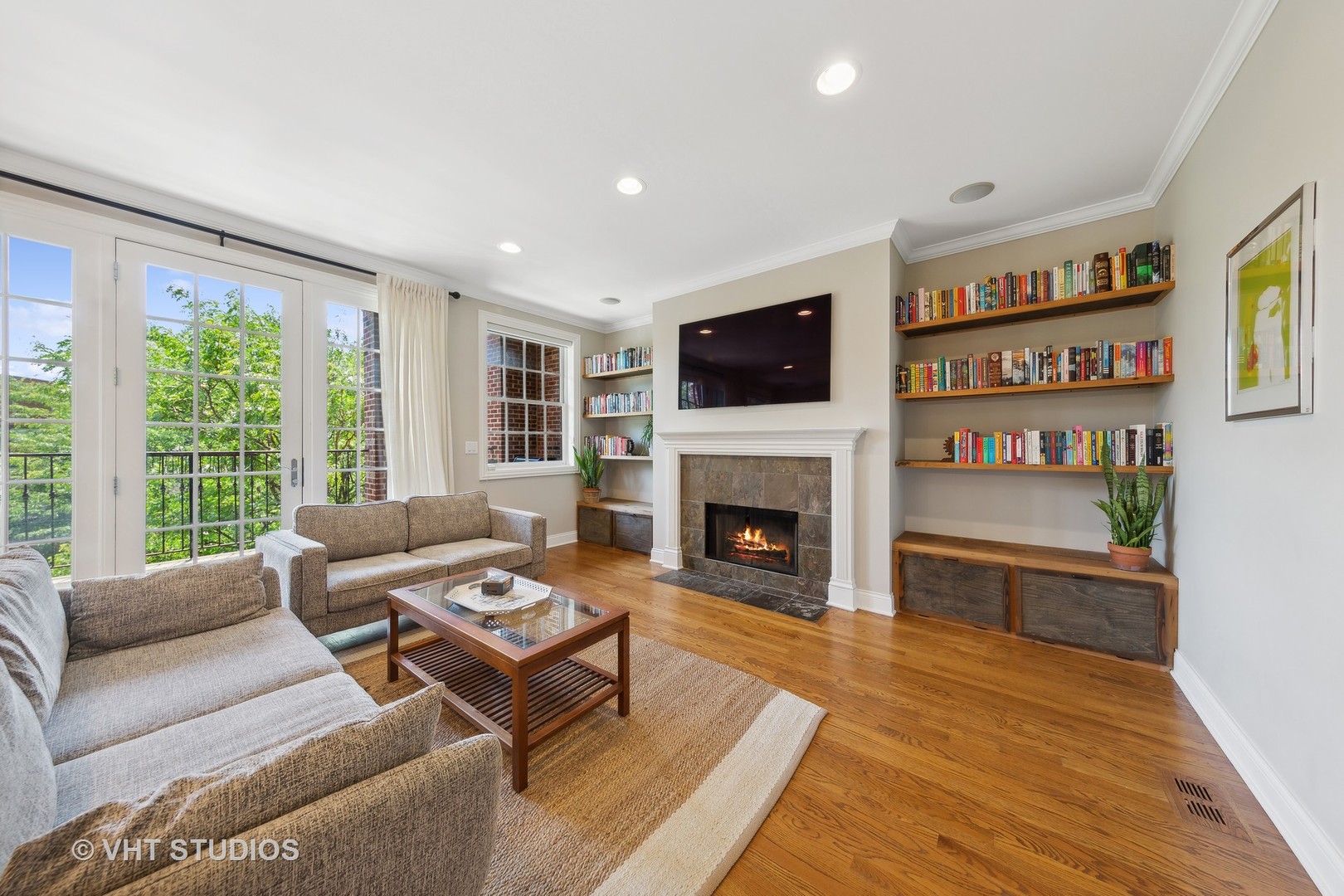 2136 W DIVISION Street Unit: 3