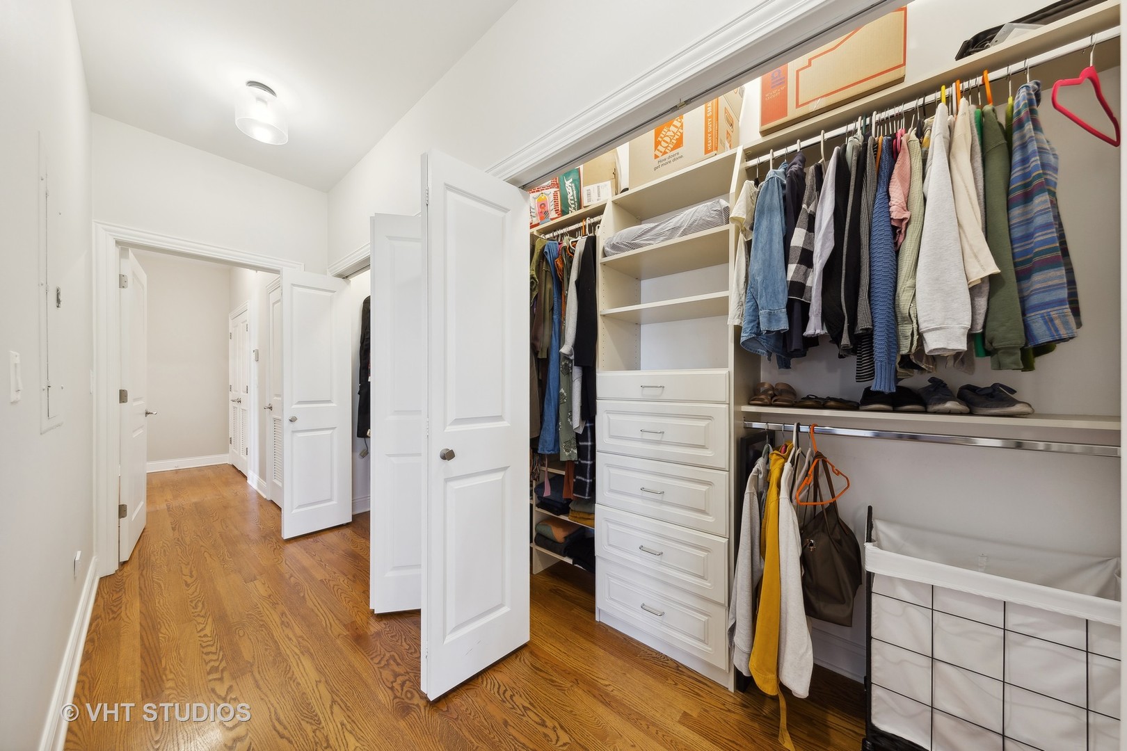 2136 W DIVISION Street Unit: 3