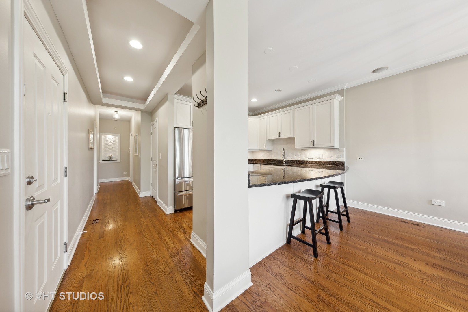 2136 W DIVISION Street Unit: 3