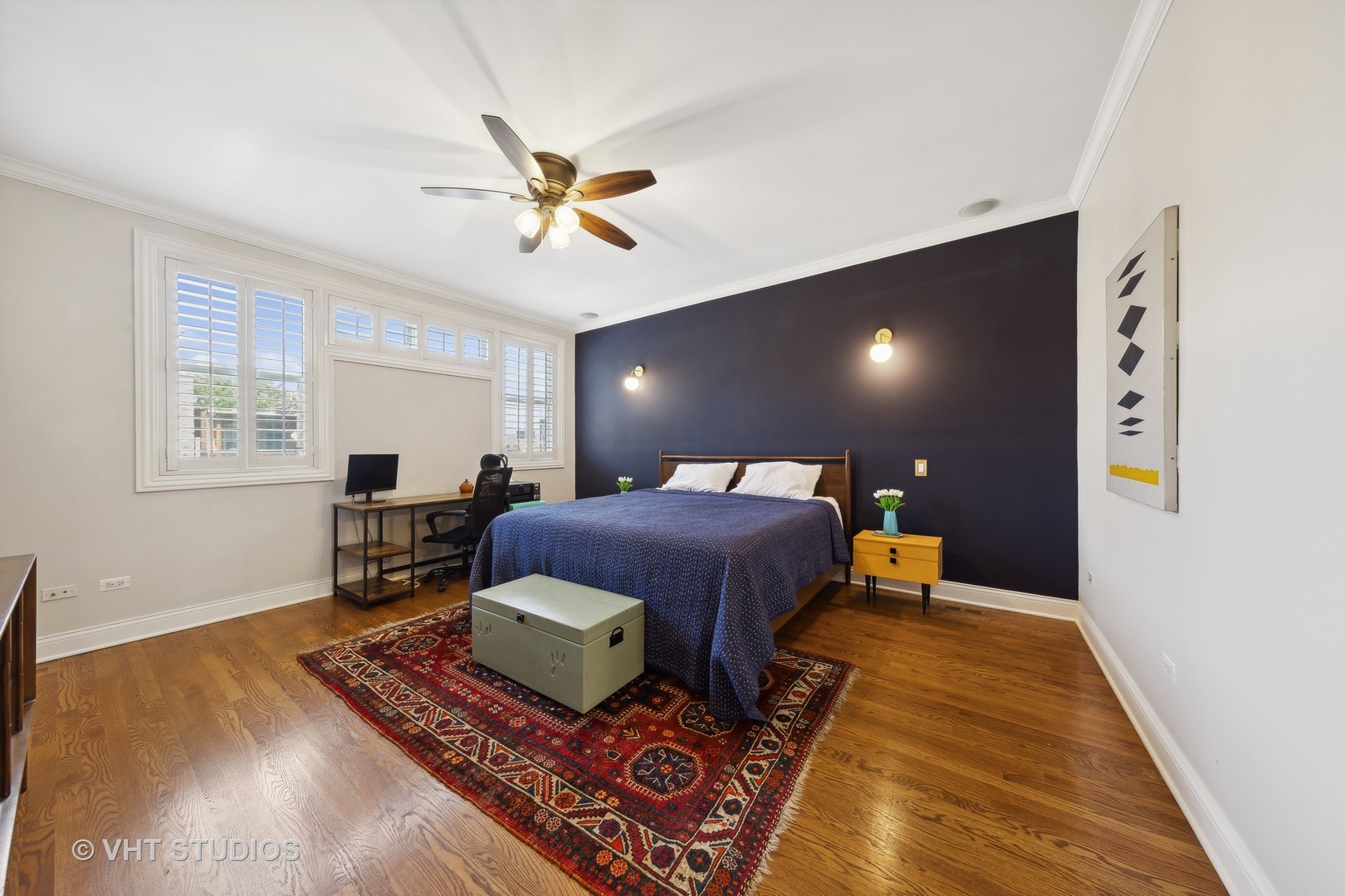2136 W DIVISION Street Unit: 3