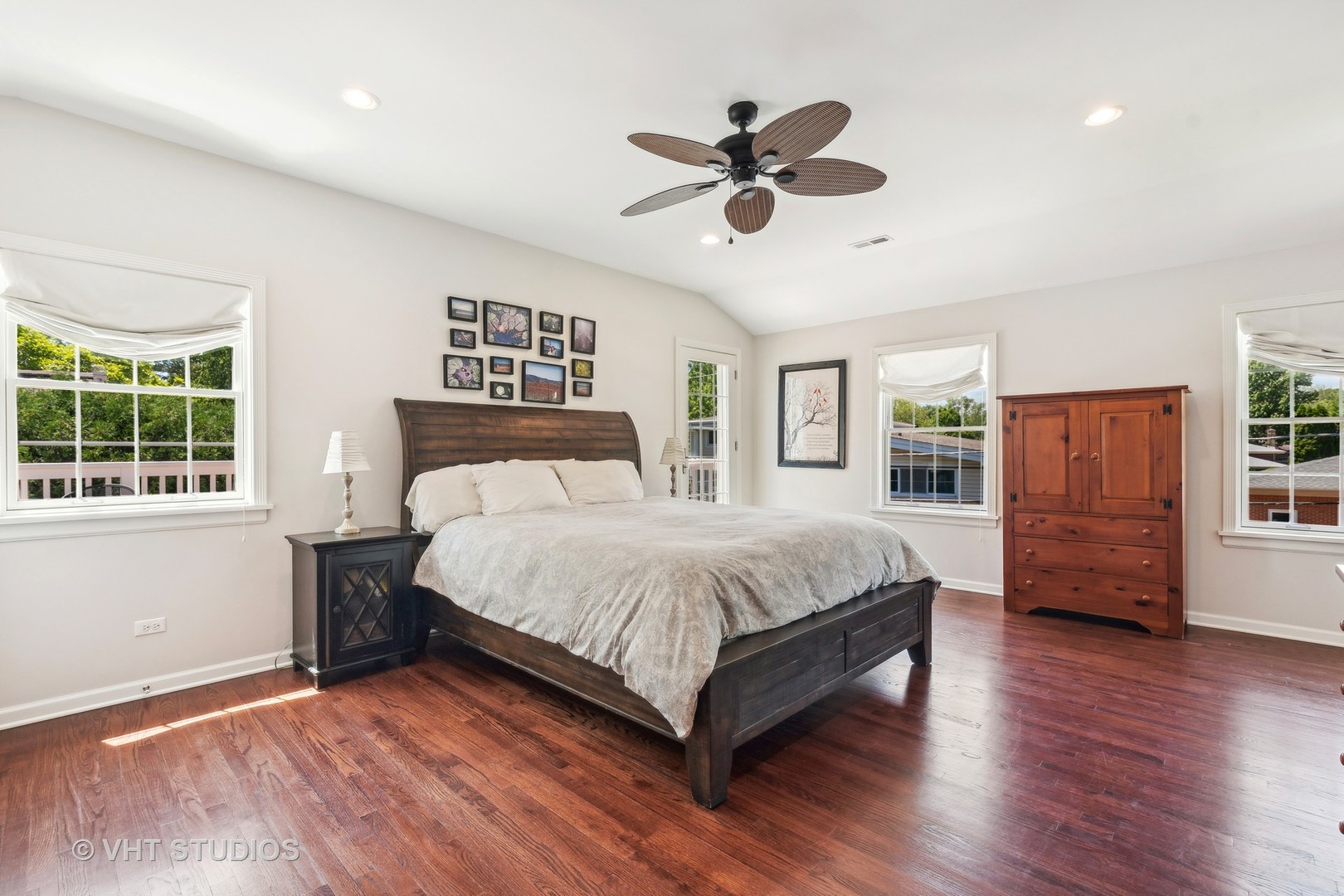 35 Williamsburg Lane