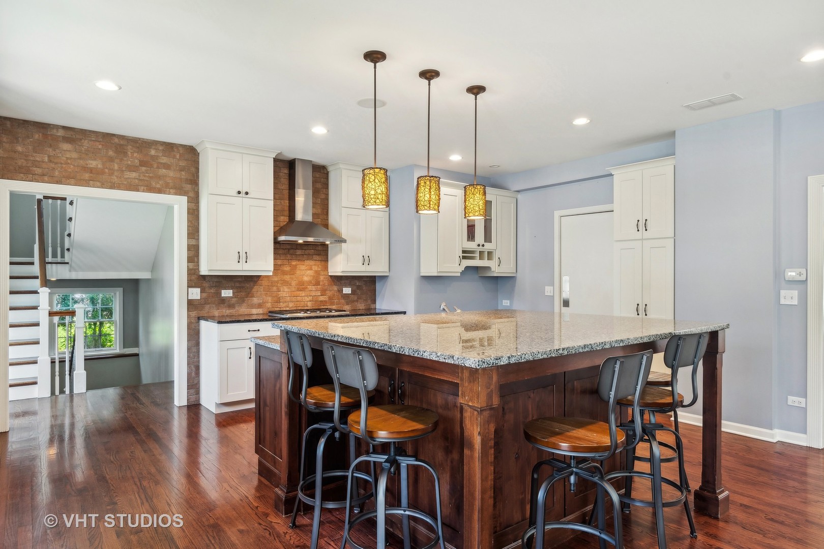 35 Williamsburg Lane