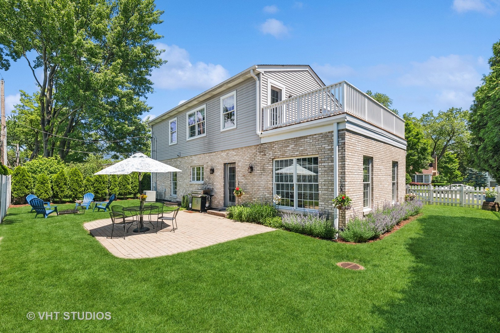 35 Williamsburg Lane