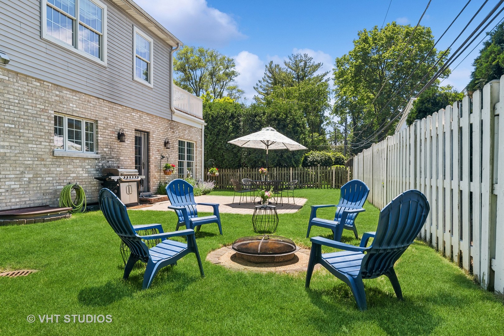35 Williamsburg Lane