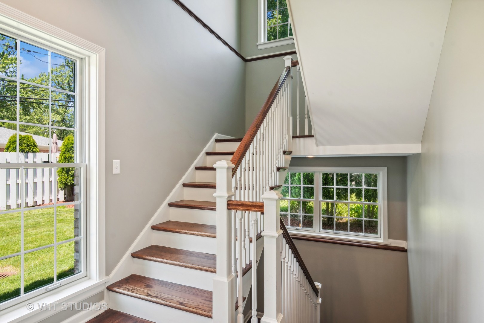 35 Williamsburg Lane