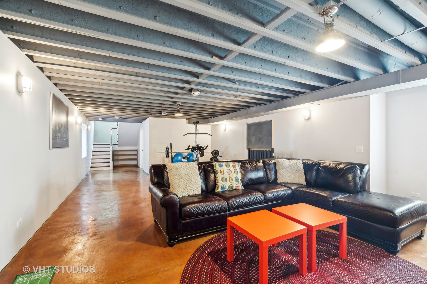 35 Williamsburg Lane