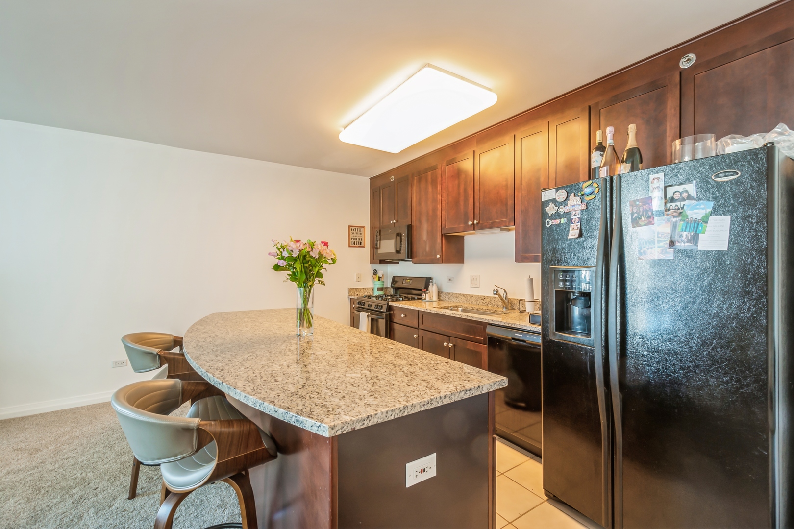 33 W ONTARIO Street Unit: 20I