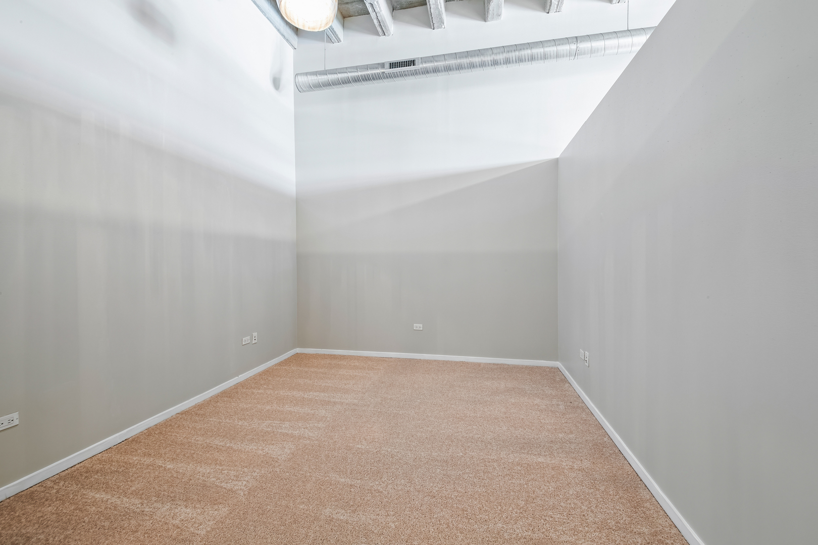 1645 W Ogden Avenue Unit: 617