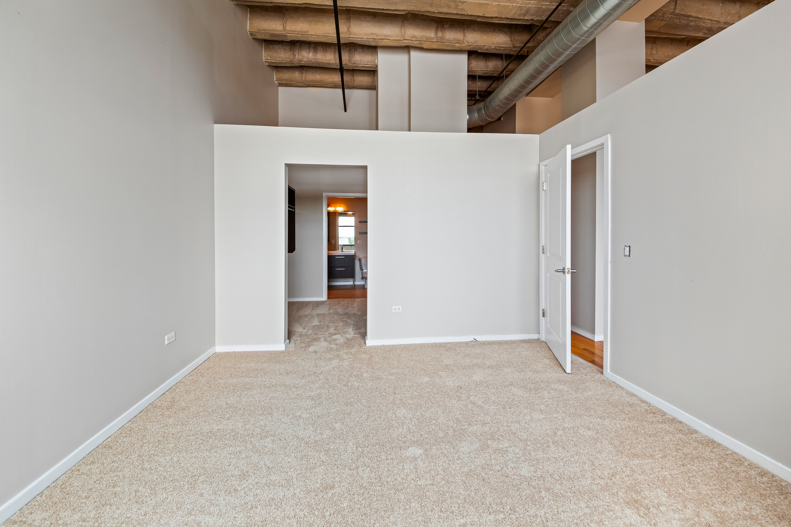 1645 W Ogden Avenue Unit: 617