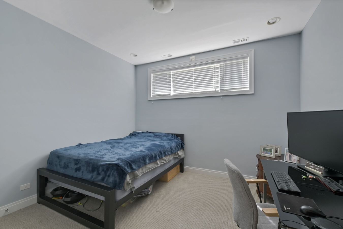 2224 W Roscoe Street Unit: A