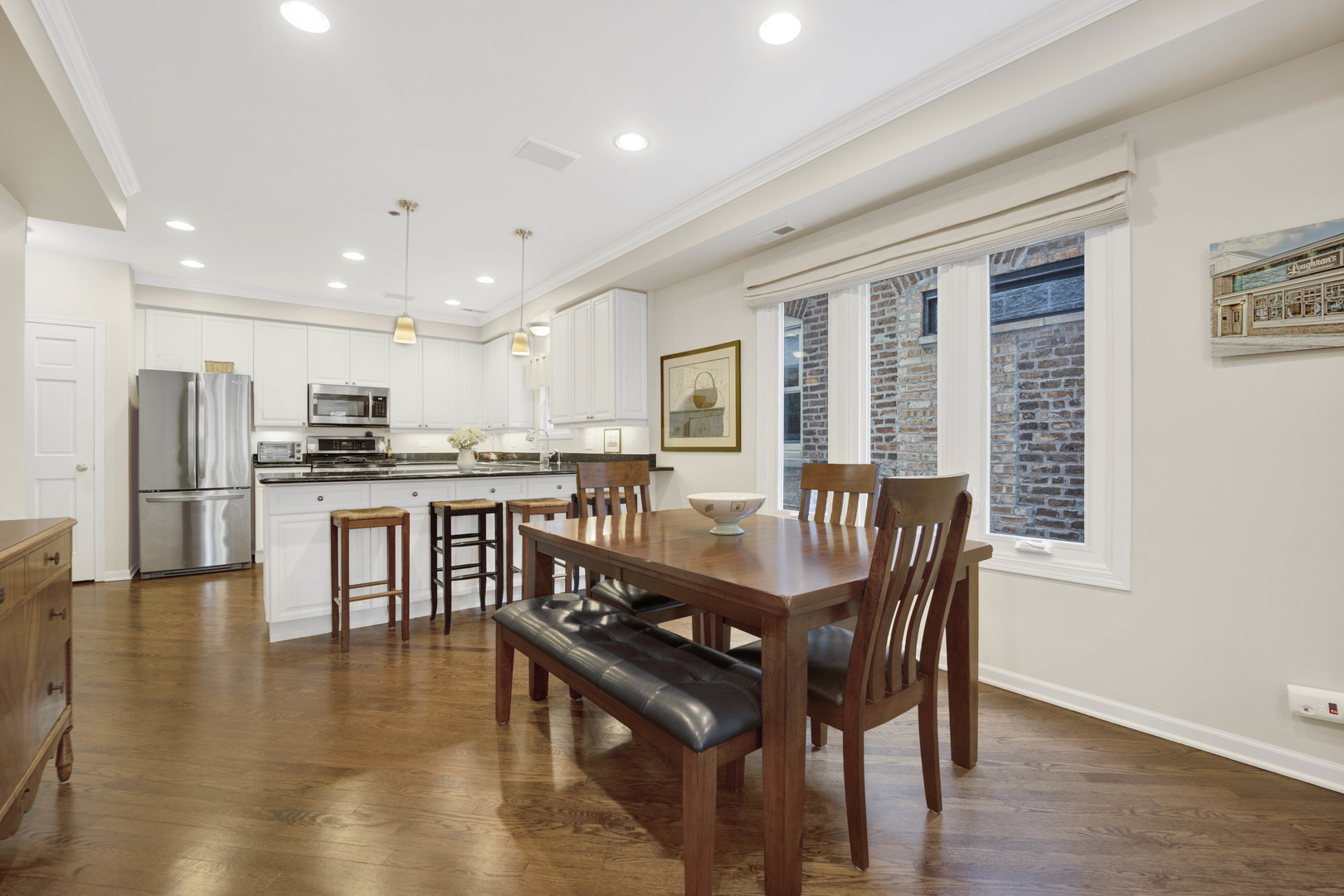 1940 N Hudson Avenue Unit: 2