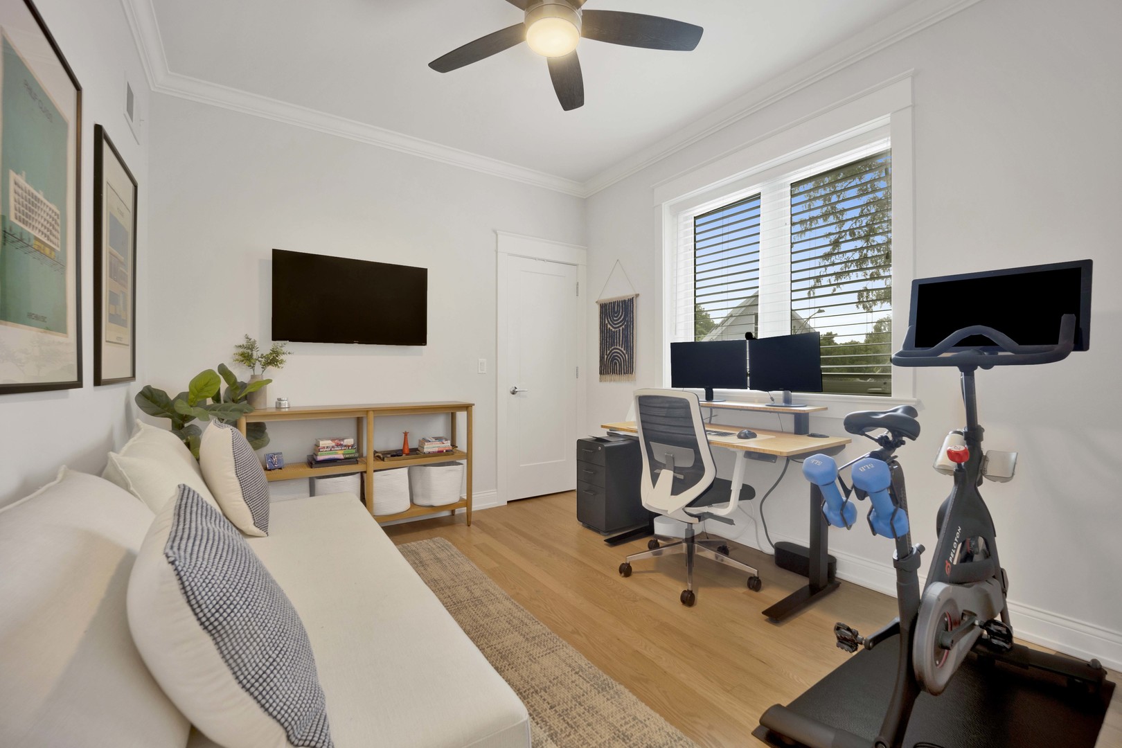3012 N Leavitt Street Unit: 2