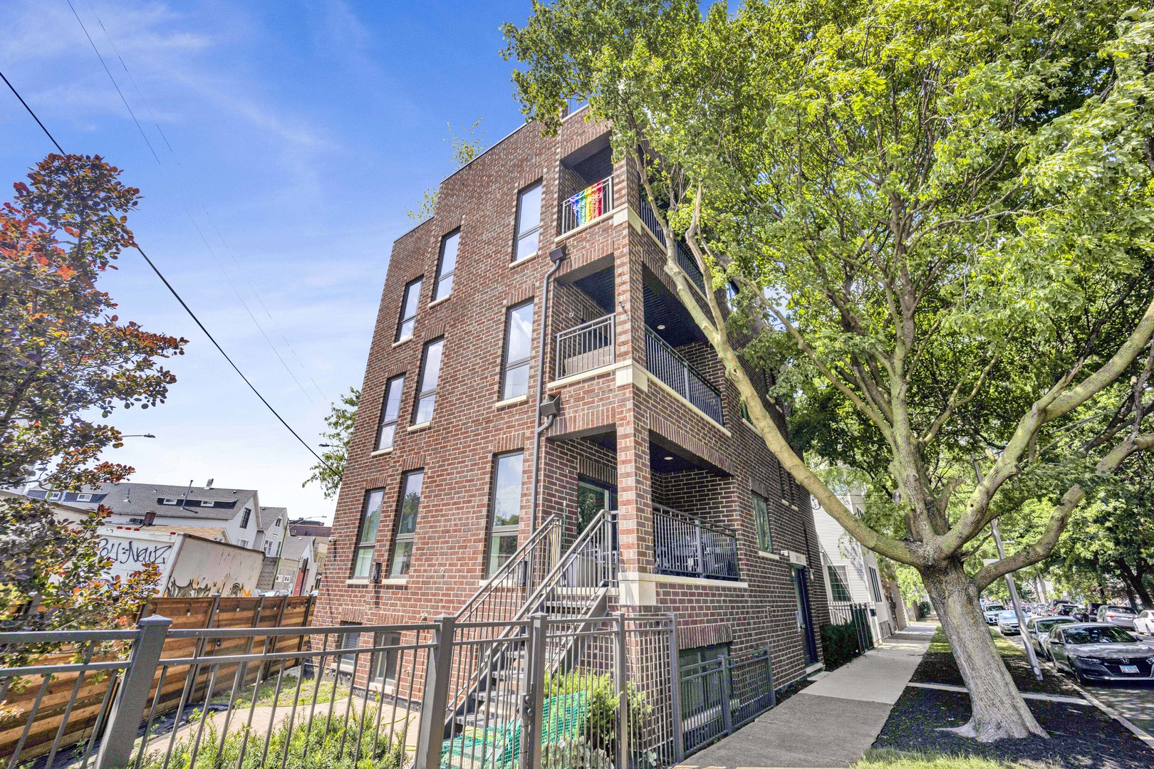 3012 N Leavitt Street Unit: 2