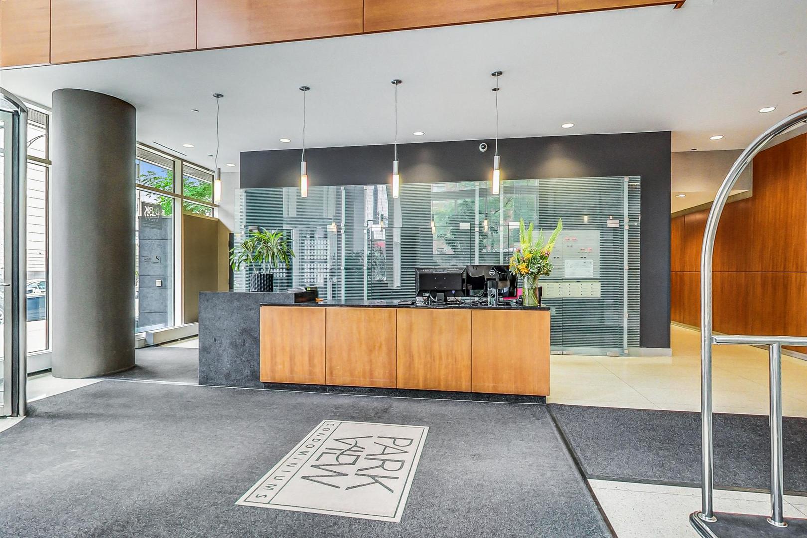 505 N MCCLURG Court Unit: 1506