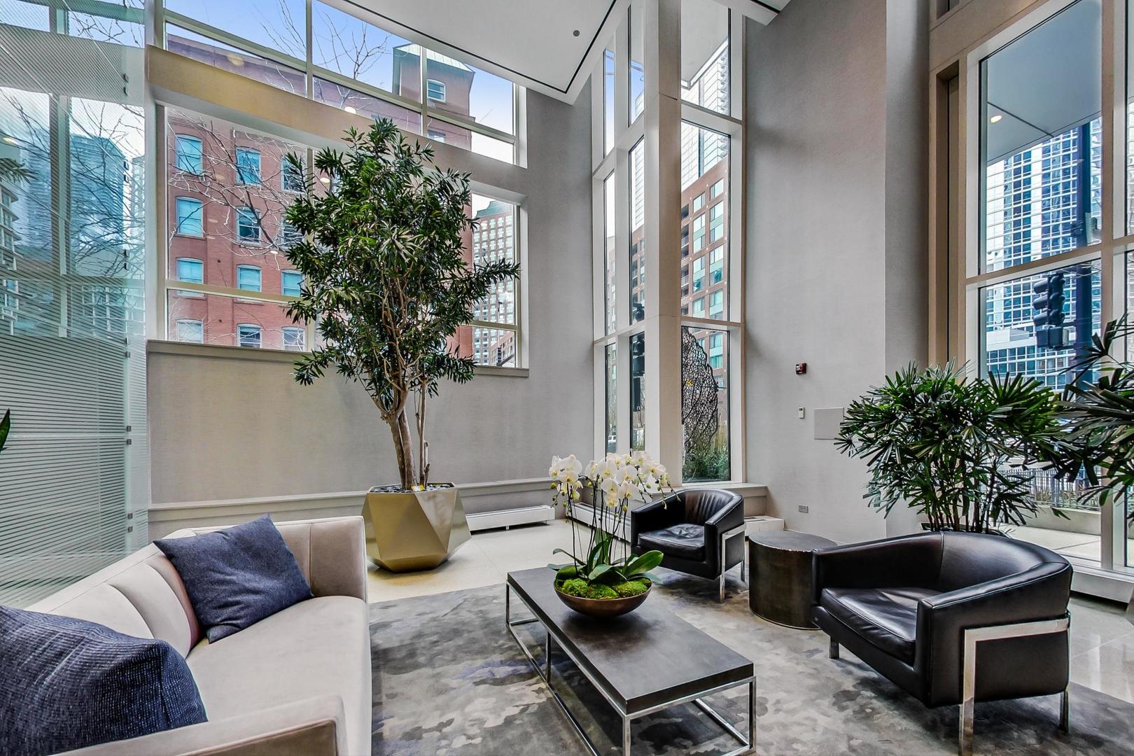 505 N MCCLURG Court Unit: 1506