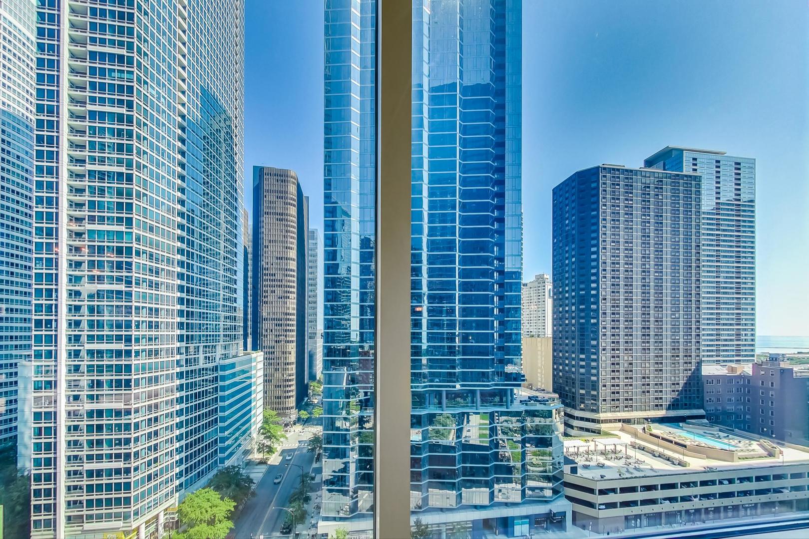 505 N MCCLURG Court Unit: 1506