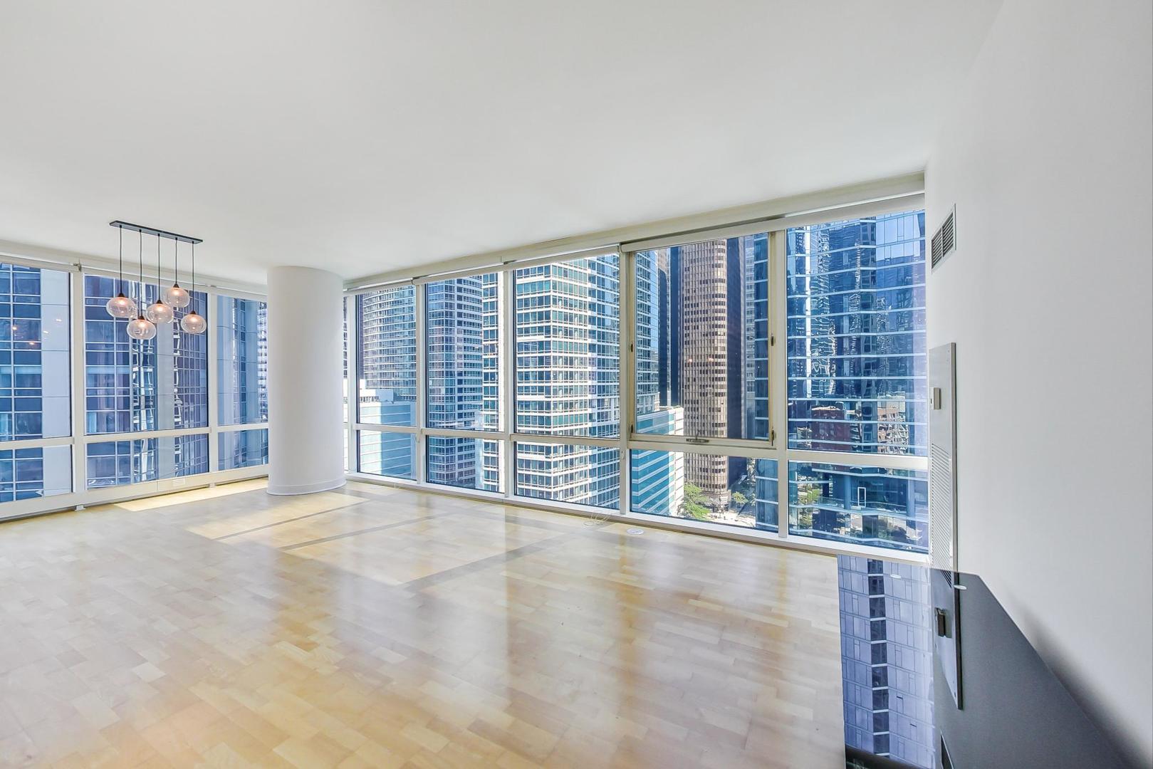 505 N MCCLURG Court Unit: 1506