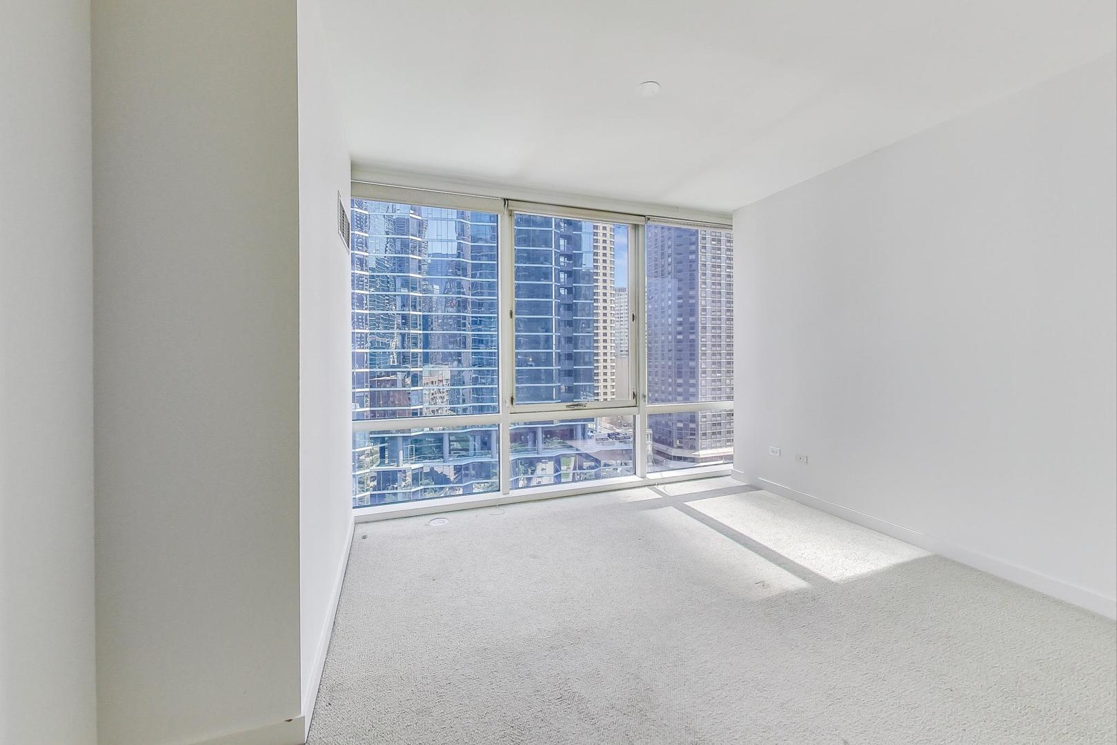 505 N MCCLURG Court Unit: 1506