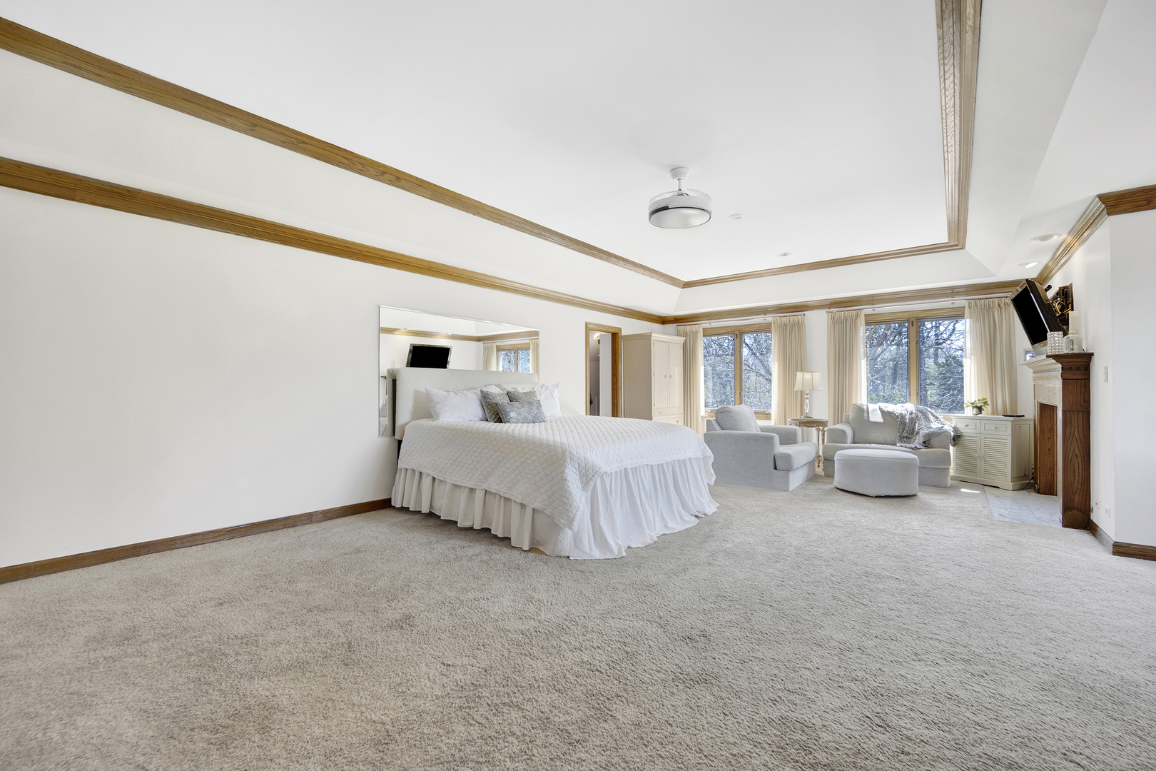 1S686 Ardennes Court