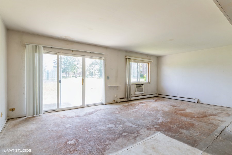 10365 DEARLOVE Road Unit: 1D