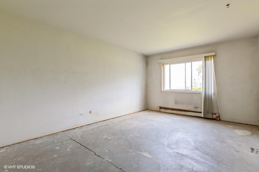 10365 DEARLOVE Road Unit: 1D