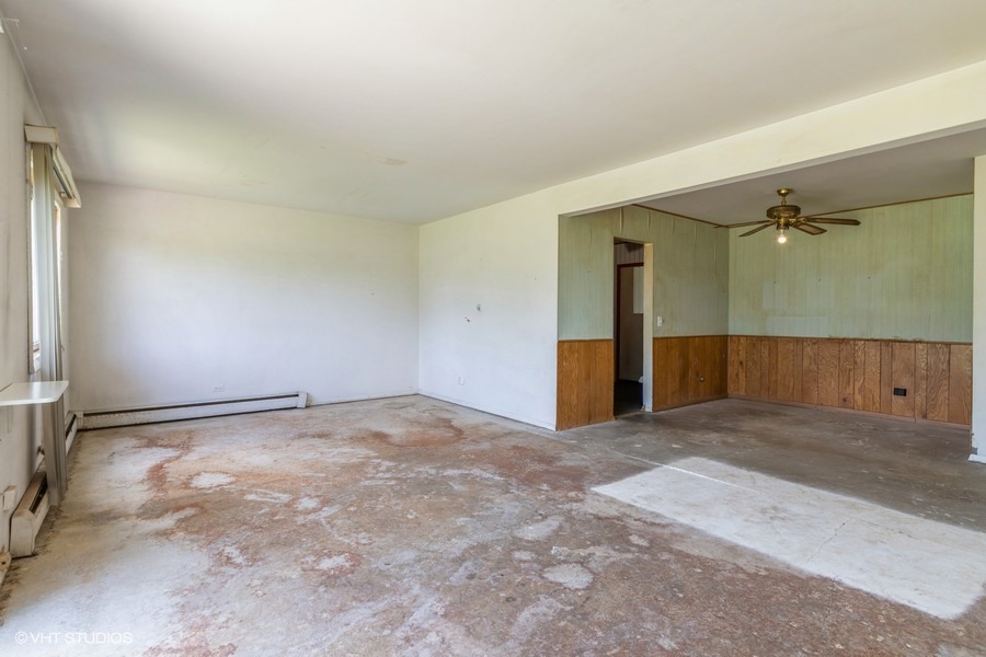 10365 DEARLOVE Road Unit: 1D