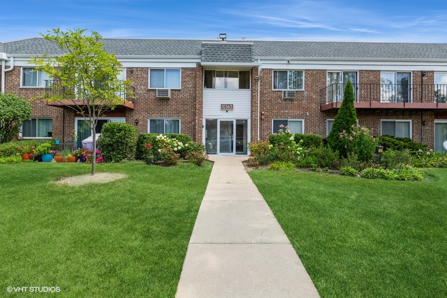 10365 DEARLOVE Road Unit: 1D