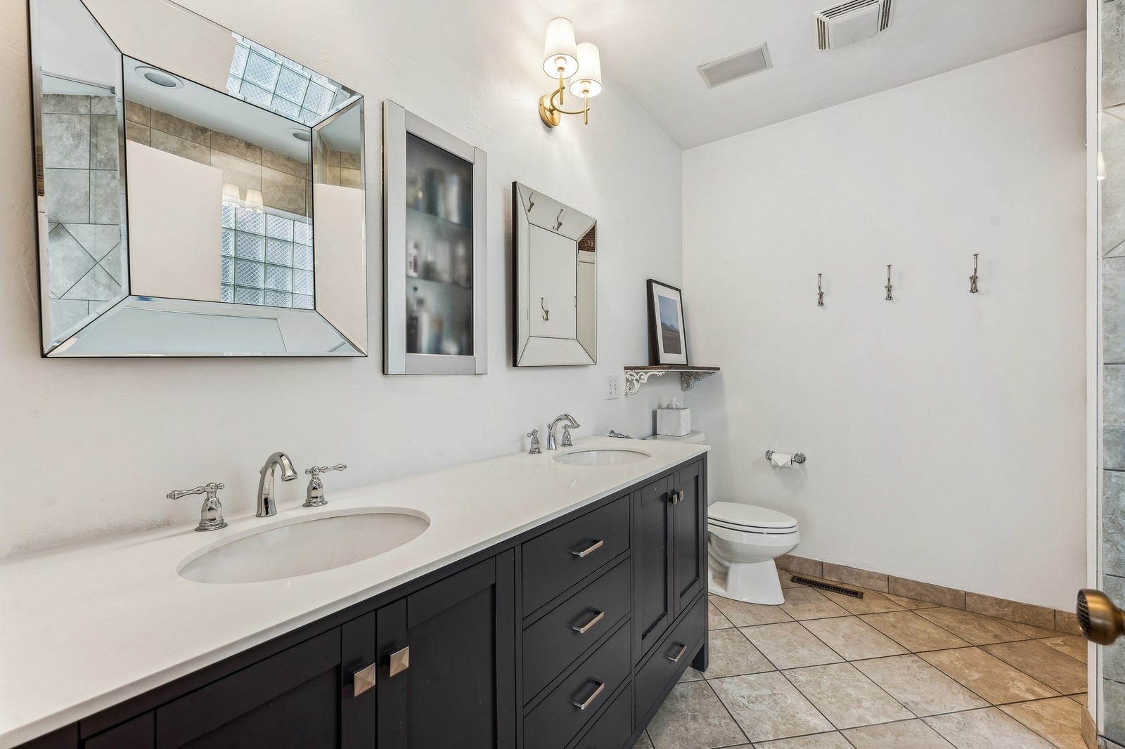 1707 N Sheffield Avenue Unit: 1
