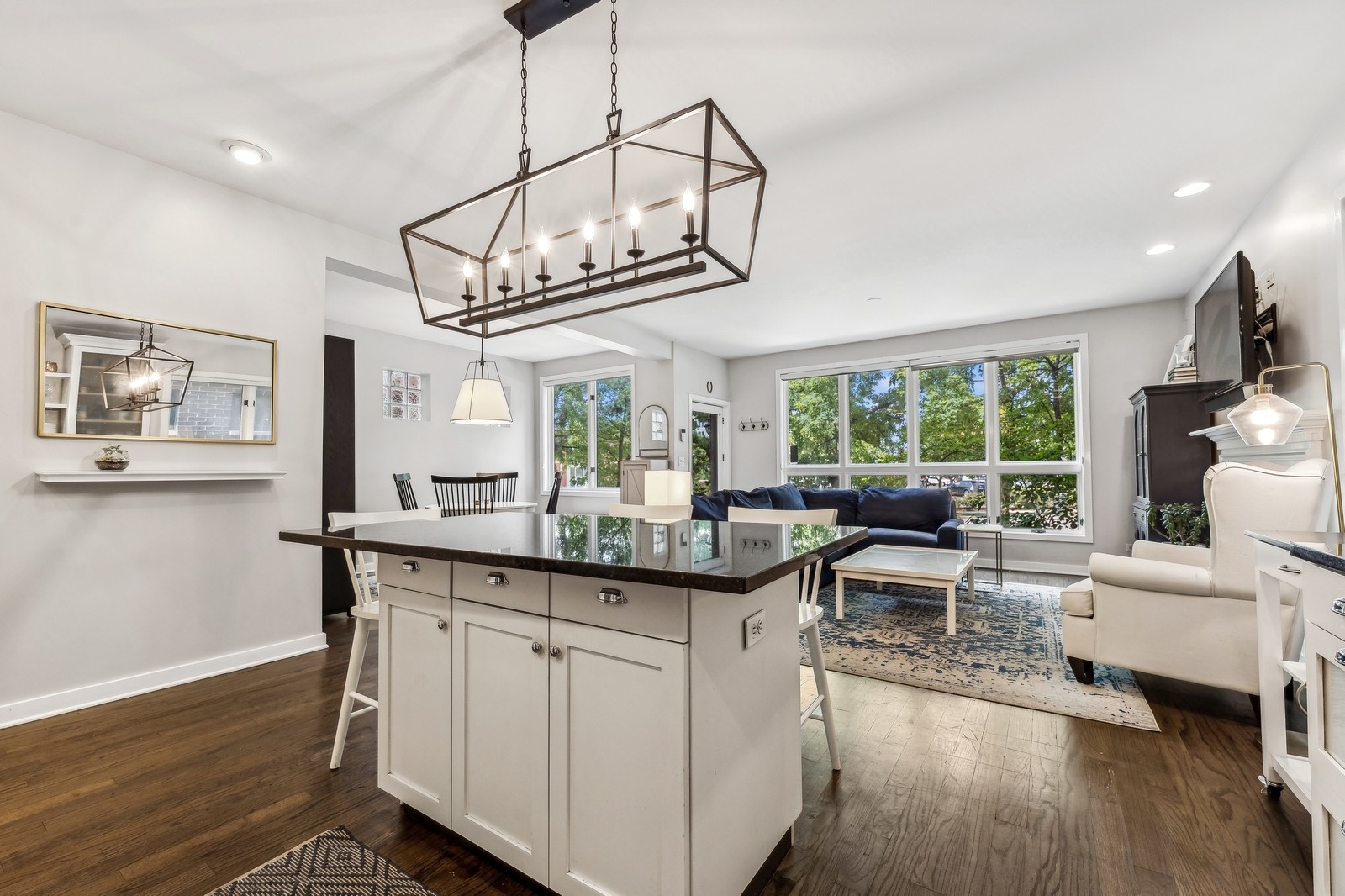 1707 N Sheffield Avenue Unit: 1