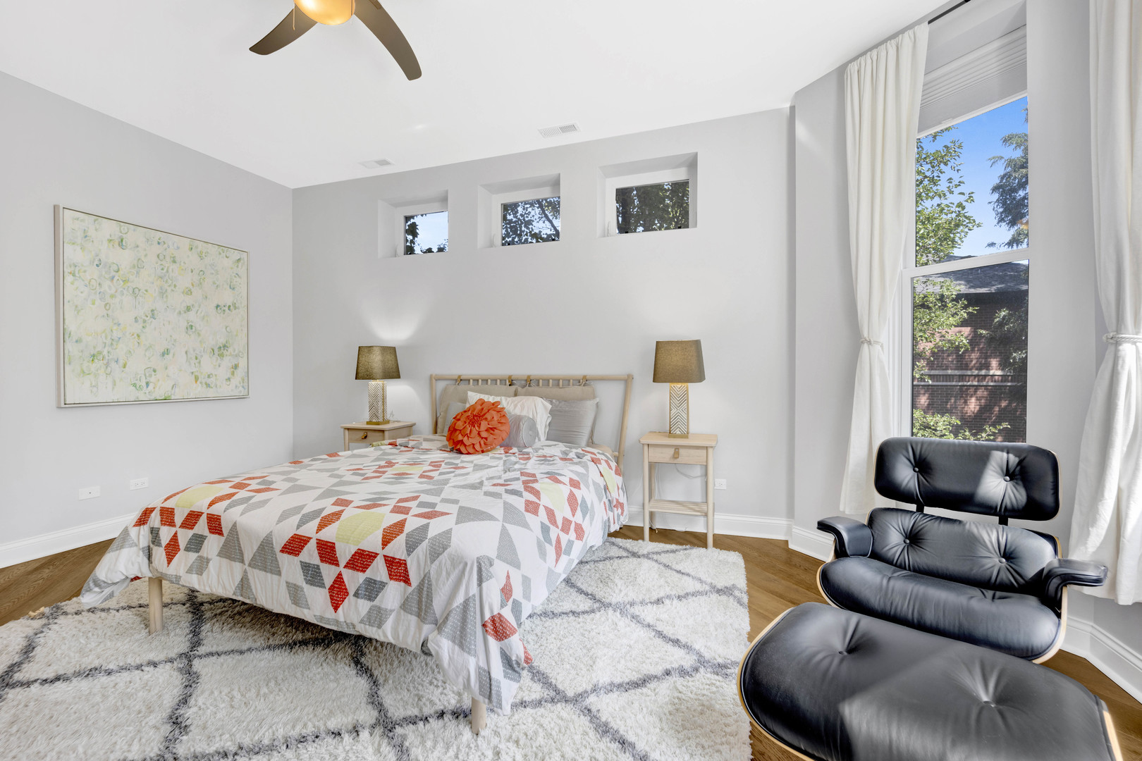 4544 N Seeley Avenue Unit: 2N