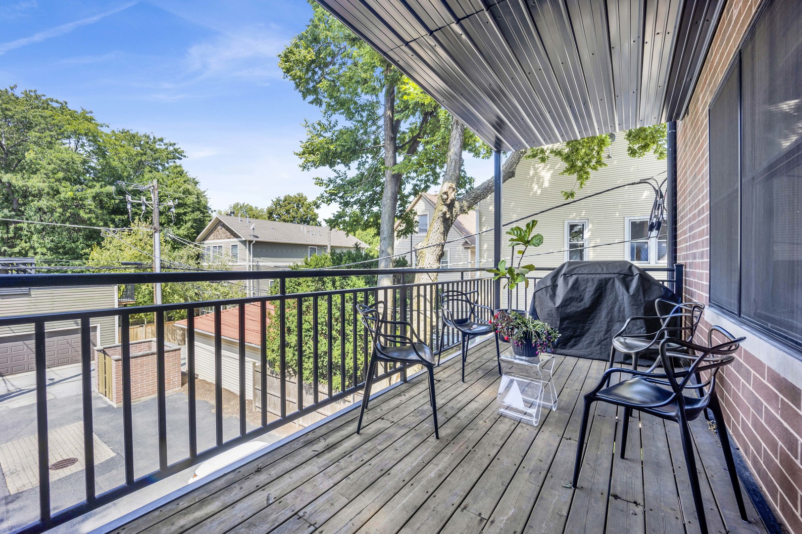 4544 N Seeley Avenue Unit: 2N