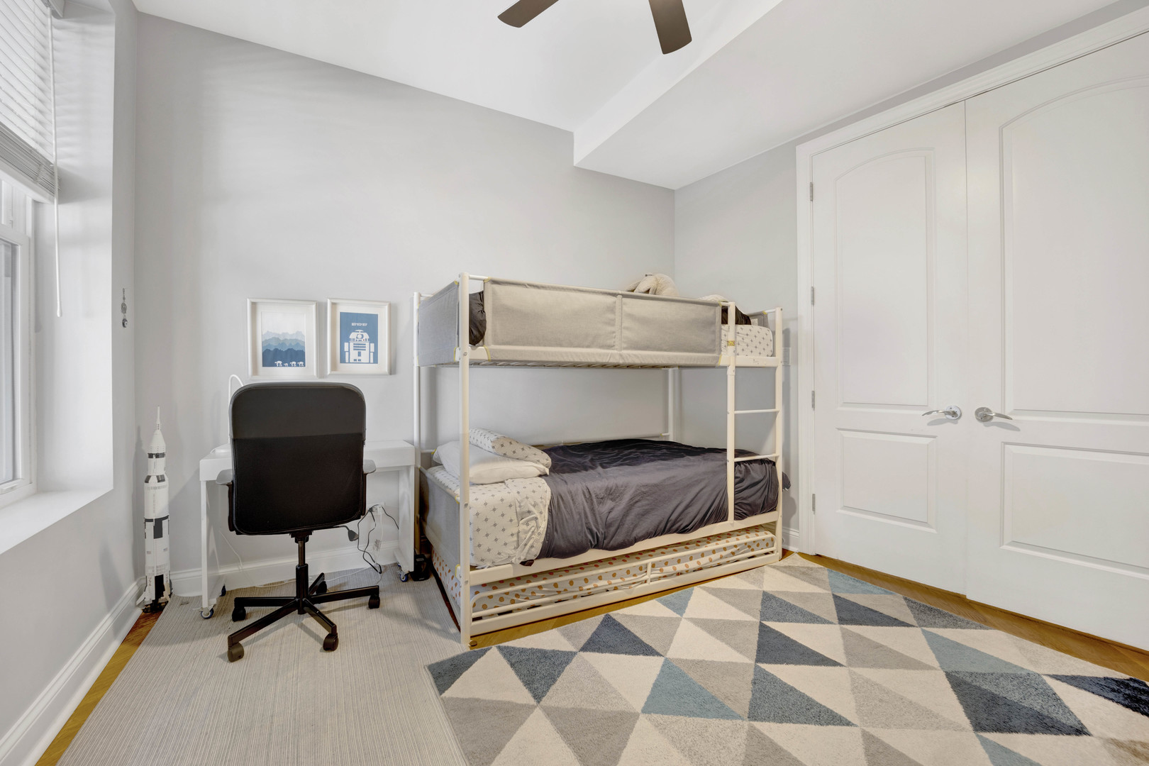 4544 N Seeley Avenue Unit: 2N