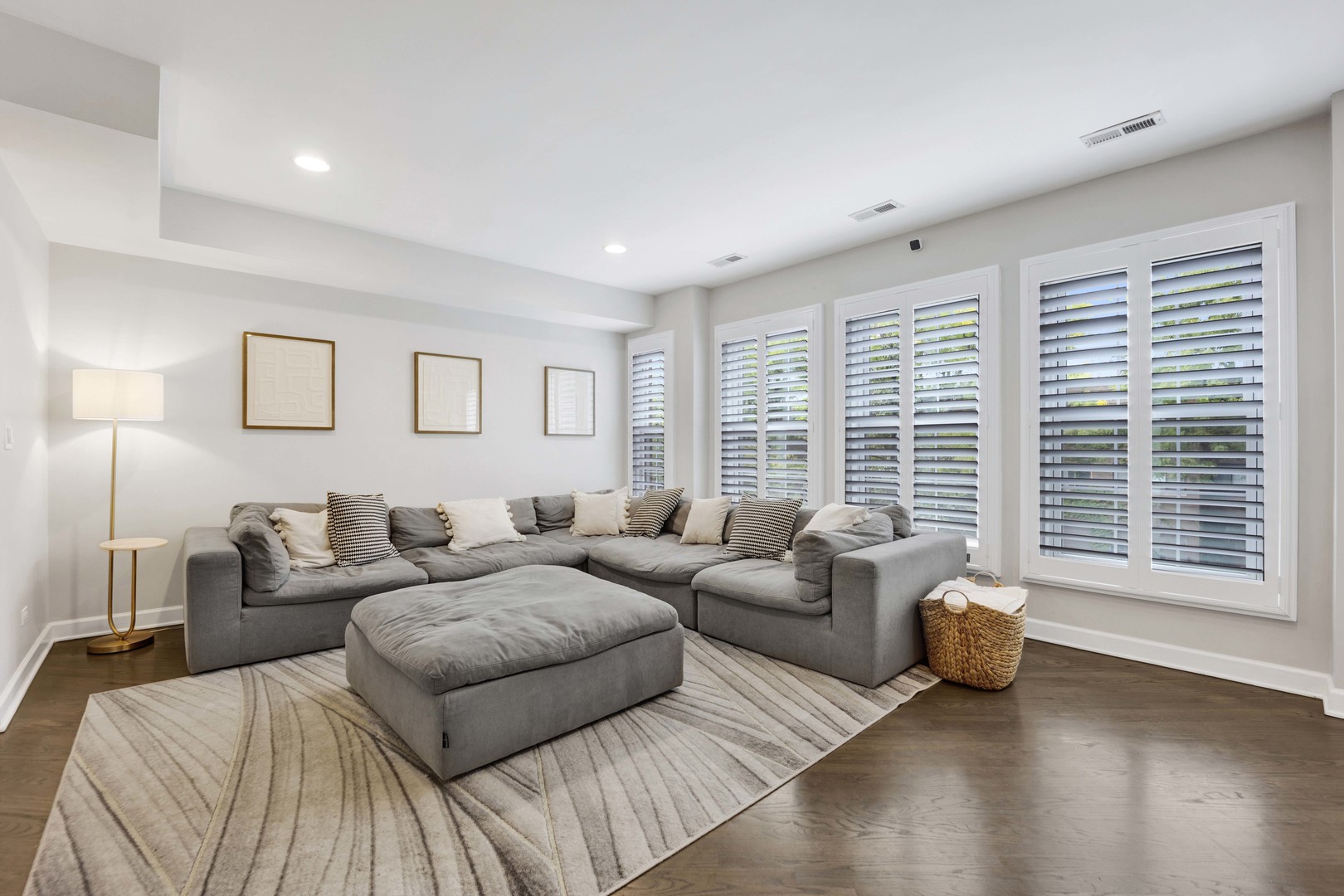 1709 N Larrabee Avenue Unit: 2N
