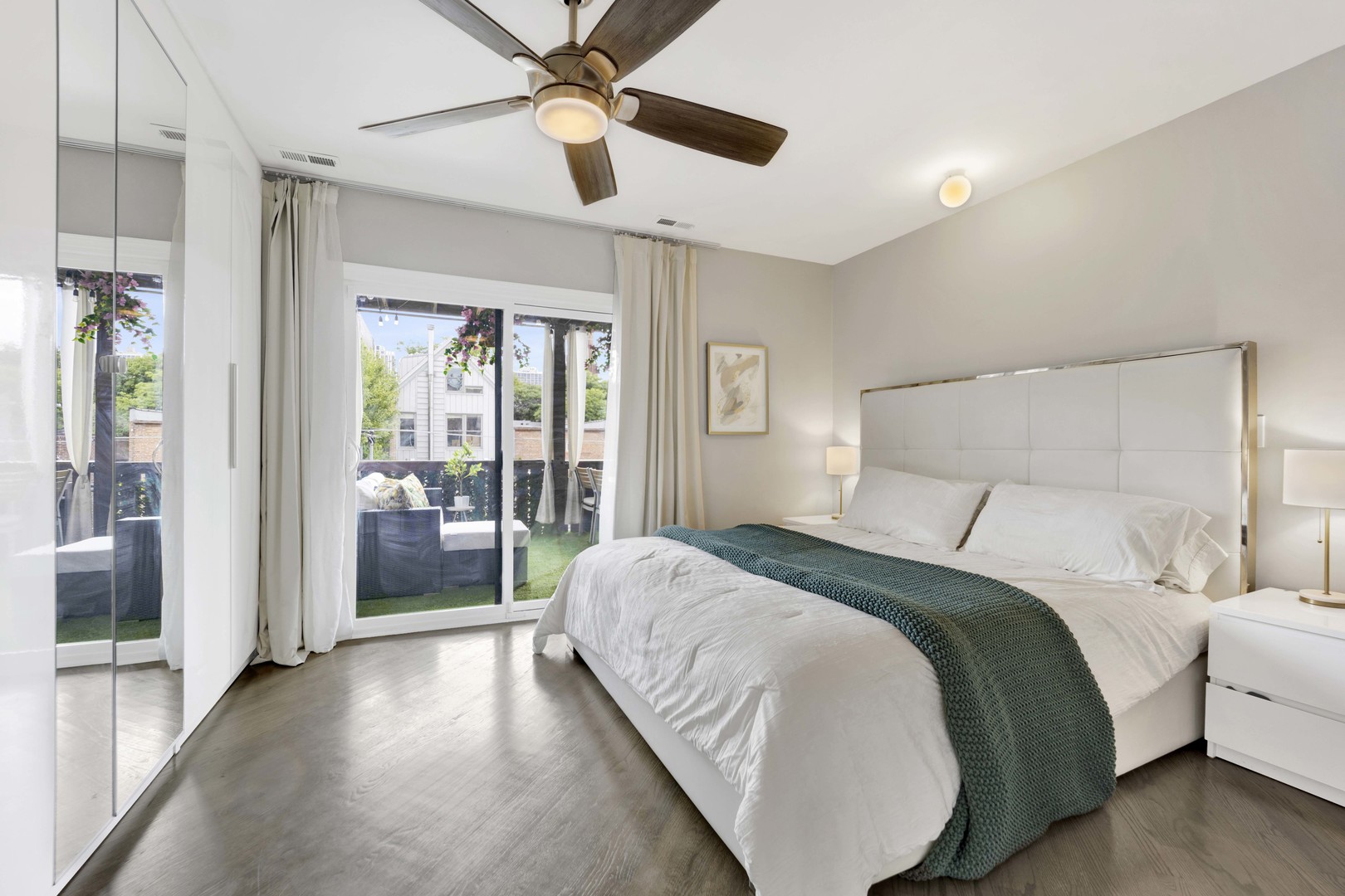1709 N Larrabee Avenue Unit: 2N