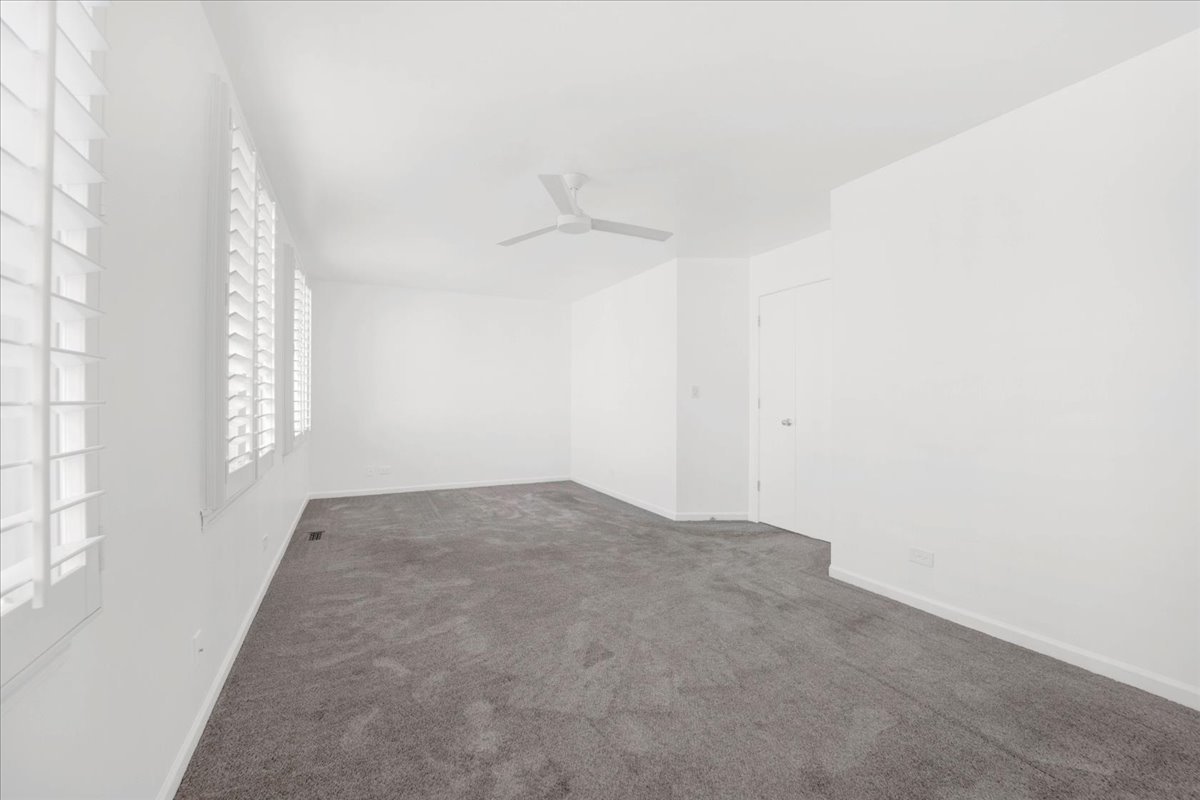 1315 S Plymouth Court Unit: J