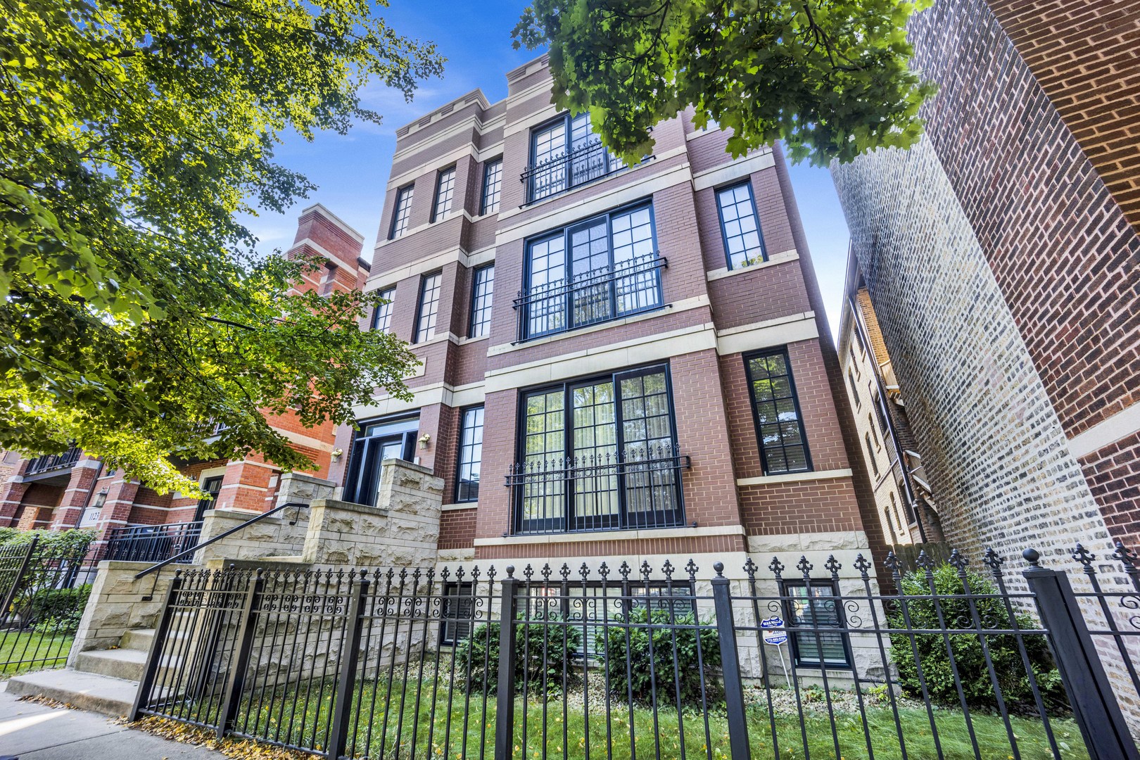 1131 W Grace Street Unit: 2
