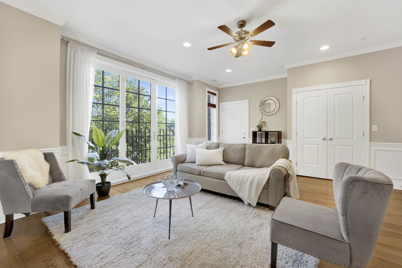 1131 W Grace Street Unit: 2
