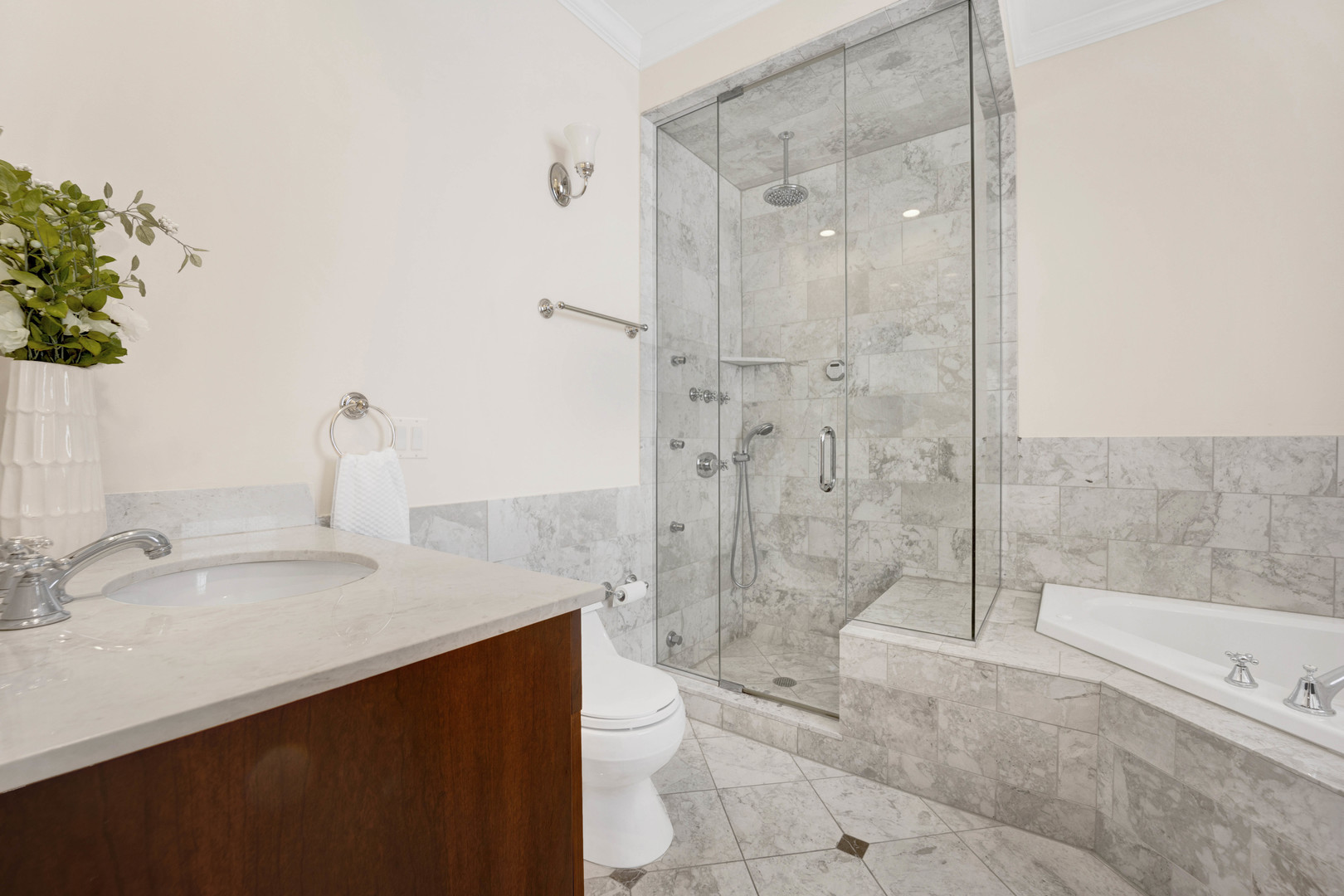 1131 W Grace Street Unit: 2